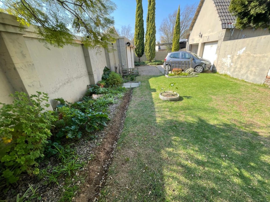 5 Bedroom Property for Sale in Riebeeckstad Free State